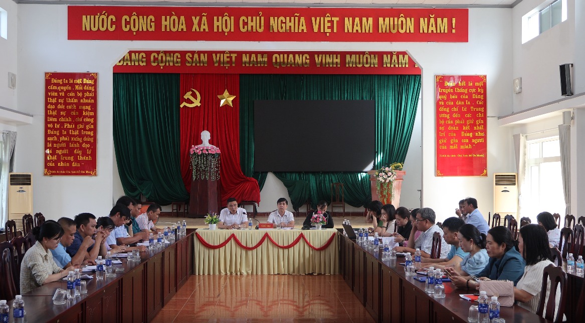 Phường Sông Cầu triển khai công tác khắc phục hậu quả sau bão số 13