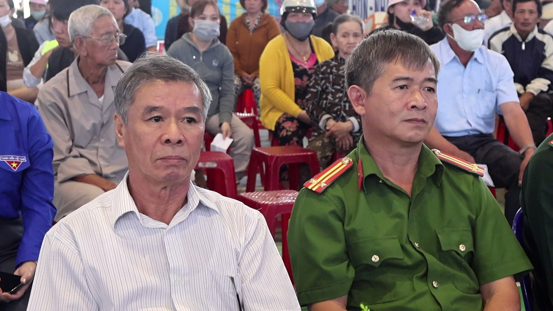 Hội Người cao tuổi tỉnh Đắk Lắk tổ chức trao quà Tết cho người cao tuổi có hoàn cảnh khó khăn