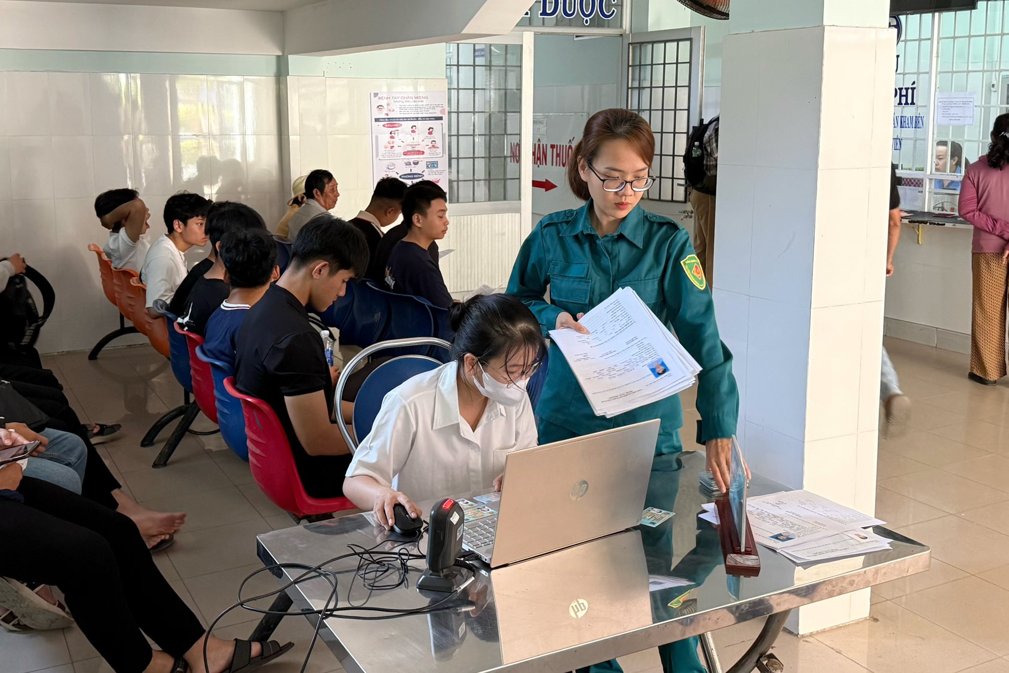 Tổ chức khám sơ tuyển sức khỏe tuyển sinh quân sự năm 2026