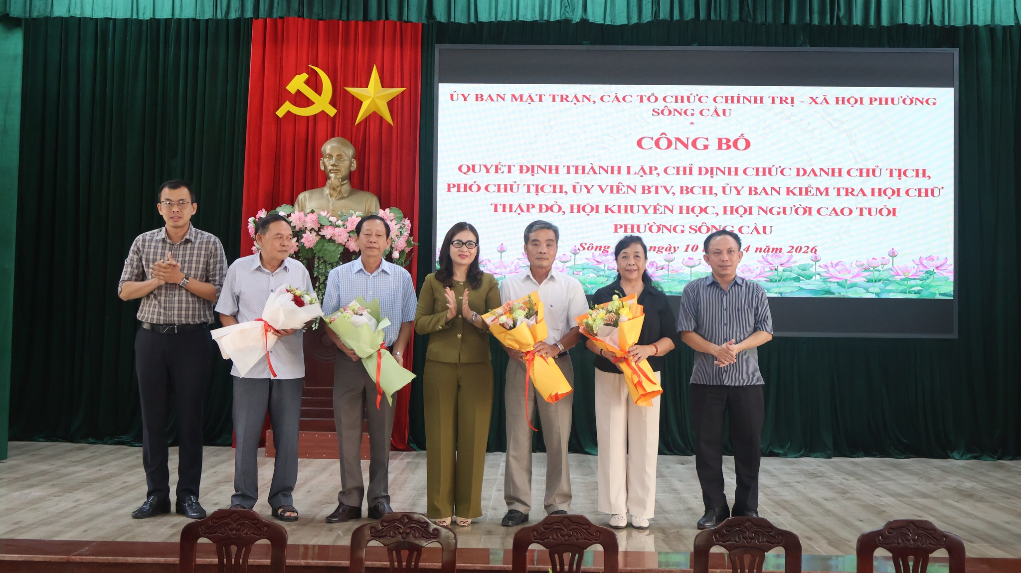 Thông qua Quyết định thành lập Hội Chữ thập đỏ, Hội Khuyến học, Hội Người cao tuổi phường Sông Cầu
