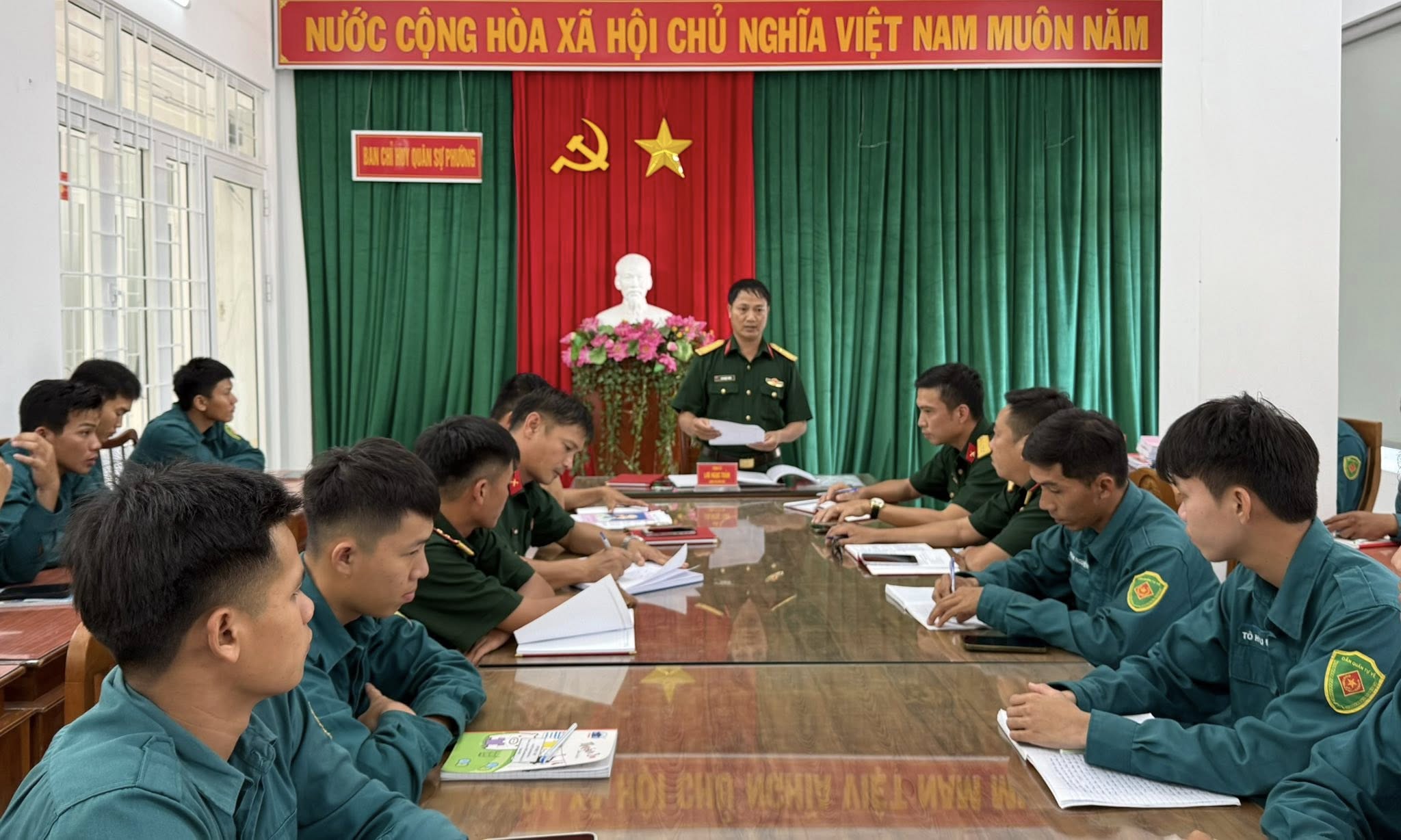 Ban CHQS phường Sông Cầu tổ chức sinh hoạt “Ngày chính trị, văn hóa tinh thần và Ngày pháp luật”
