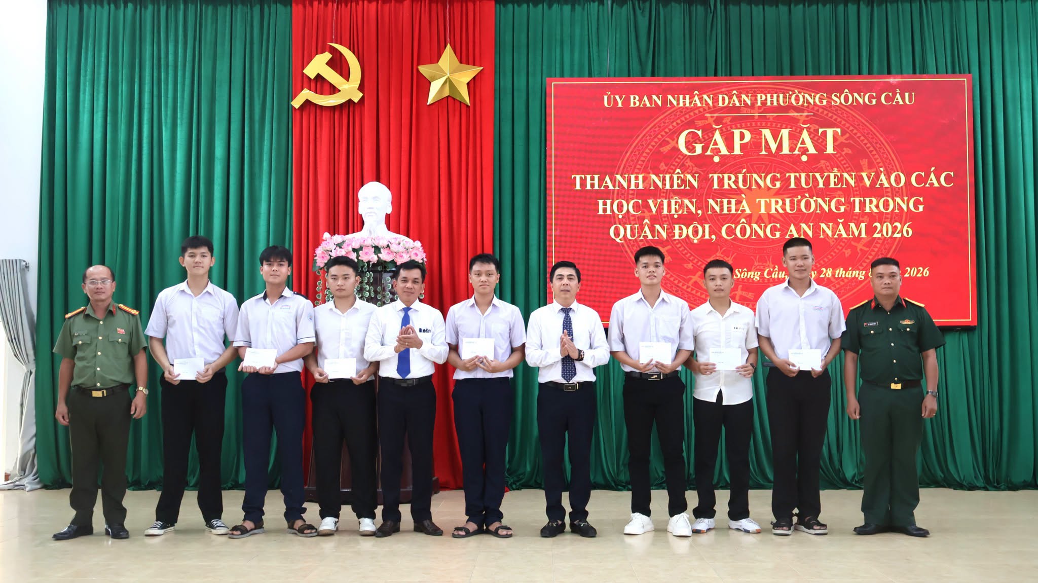 Sông Cầu: Tổ chức gặp mặt thí sinh trúng tuyển vào các trường Quân đội năm 2026